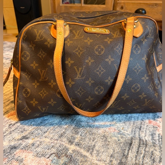 Louis Vuitton Handbags - Louis Vuitton Brown Monogram Tote